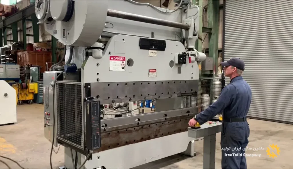 دستگاه های خم کاری و فرم ‌دهی